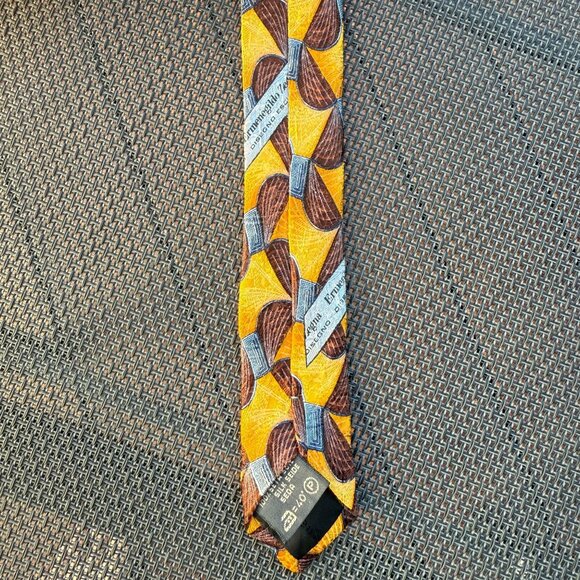 Ermenegildo Zegna 100% Silk Tie With Gold Blue & Plum Geometric Print -Pre-Owned - Picture 4 of 5